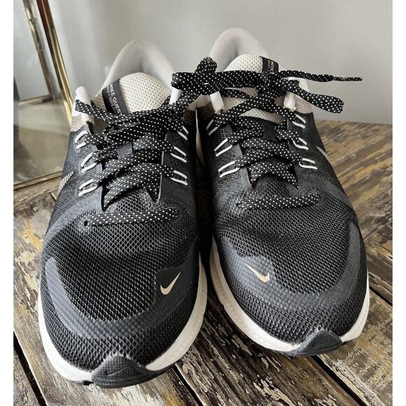 Nike Quest Premium DA8723 Black Gold Running Shoes Womens Size 10 - Picture 10 of 11